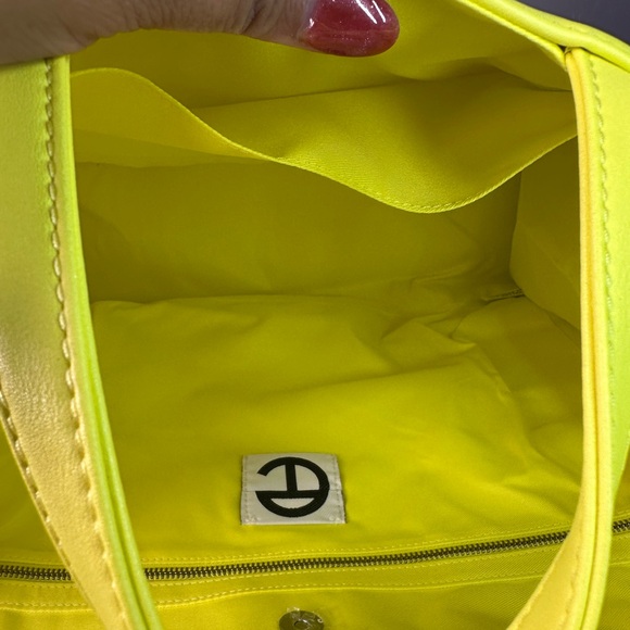 Telfar Shopping Bag in Highlighter Yellow! NWT & Dustbag - Picture 6 of 8